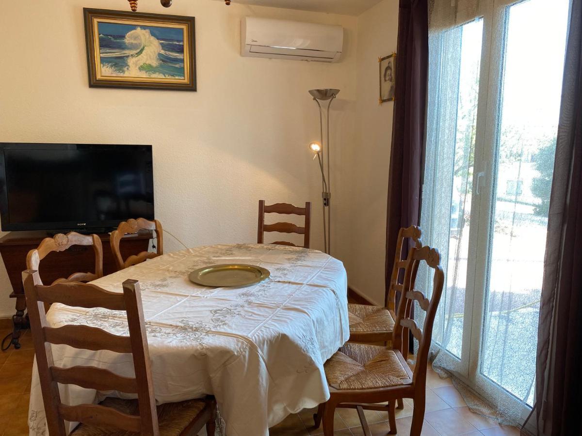 Casa Minnana Figari  Εξωτερικό φωτογραφία